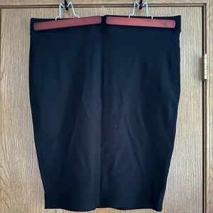 Black Torrid ponte pencil skirt size 3